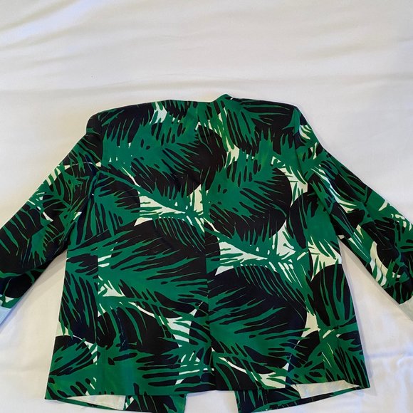 Jacket - Picture 3 of 4